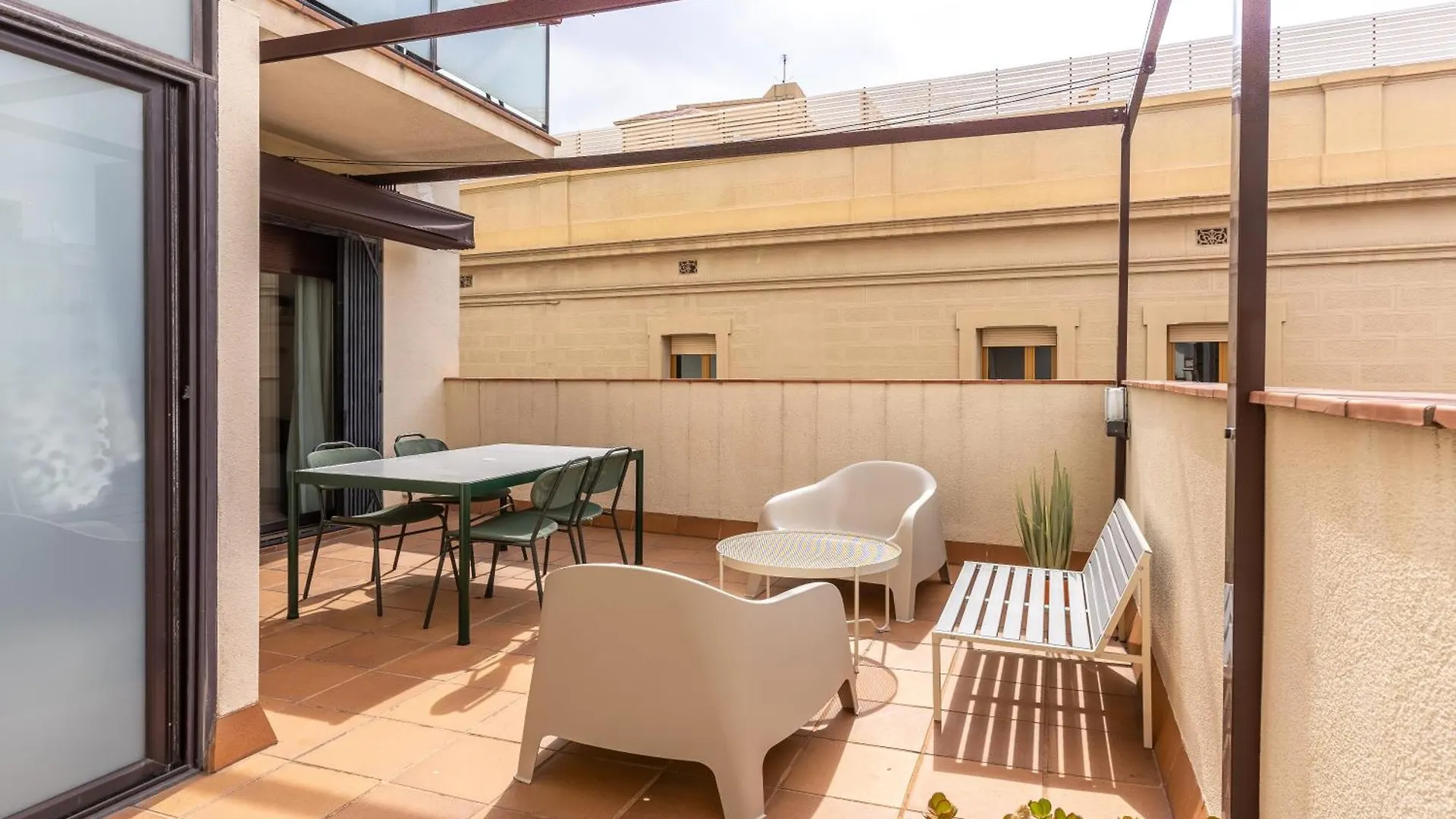 Centrico Apartamento Con Terraza Barcelona