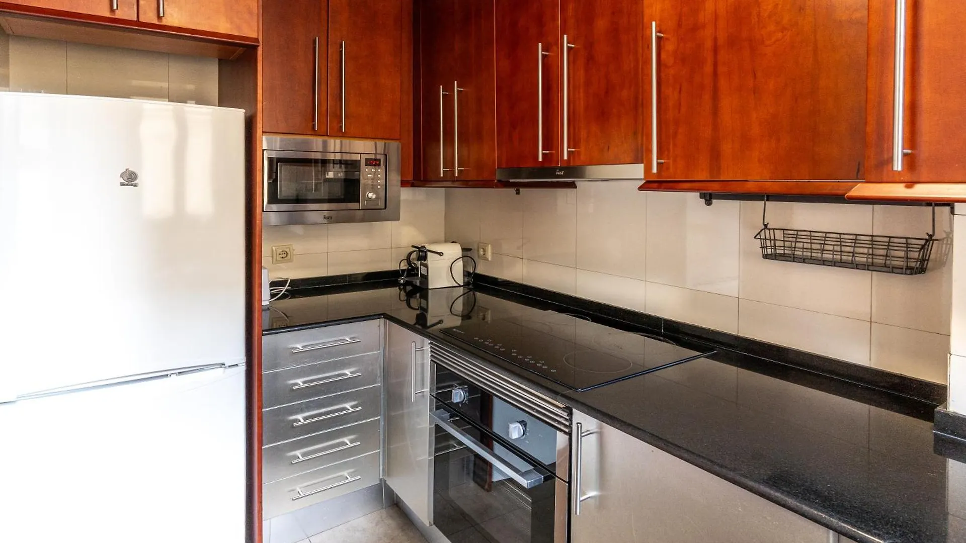 Centrico Apartamento Con Terraza Barcelona Spanien